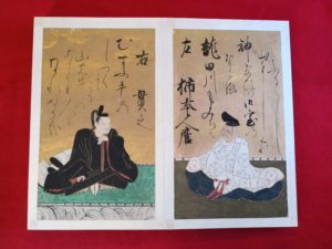 左：柿本人麿、右：貫之