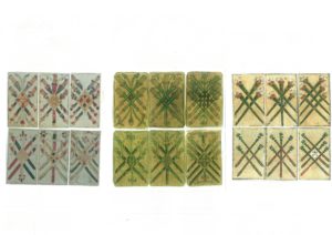 ドラゴンカルタの彩色、左からフロレス　ボハルデ、うんすんカルタ